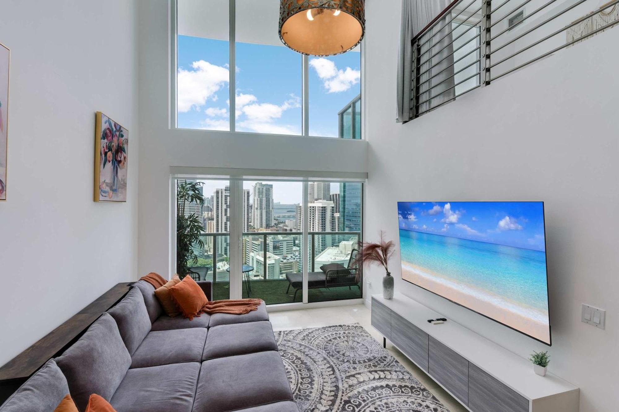 Brickell River Views- Modern Amenities In The Holiday home Miami